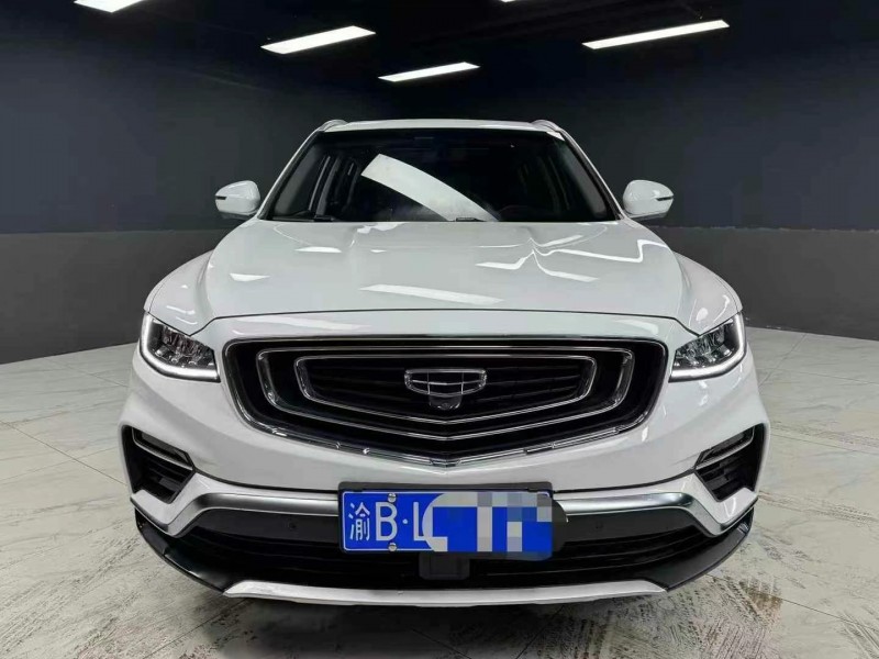 成都19年吉利博越1