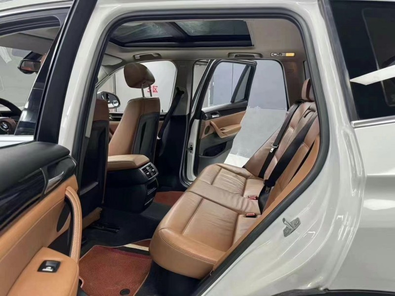 成都15年宝马X39