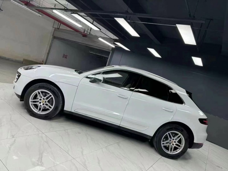 成都18年保时捷Macan3