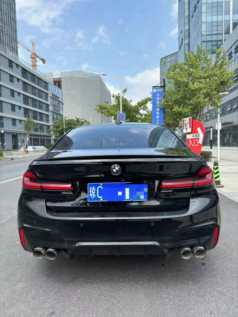 广州19年宝马5系9