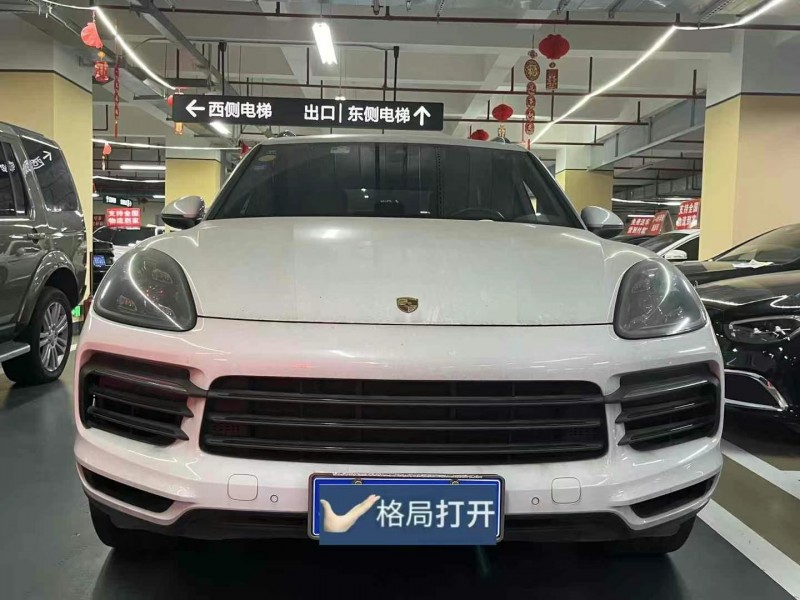 深圳19年保时捷卡宴1