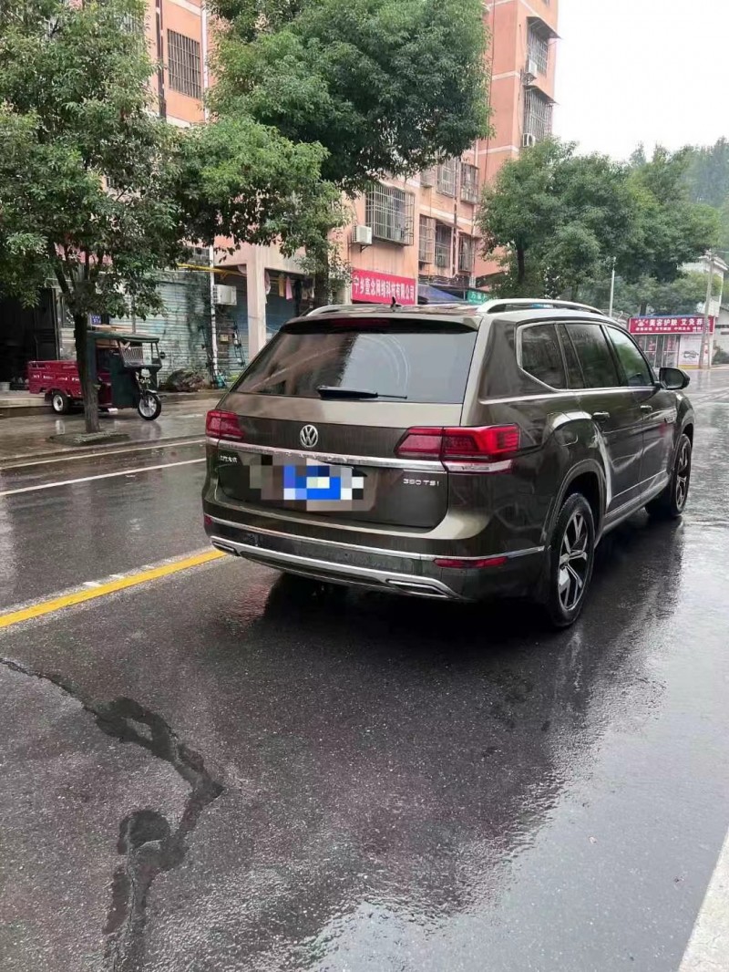 邵阳17年大众途昂5