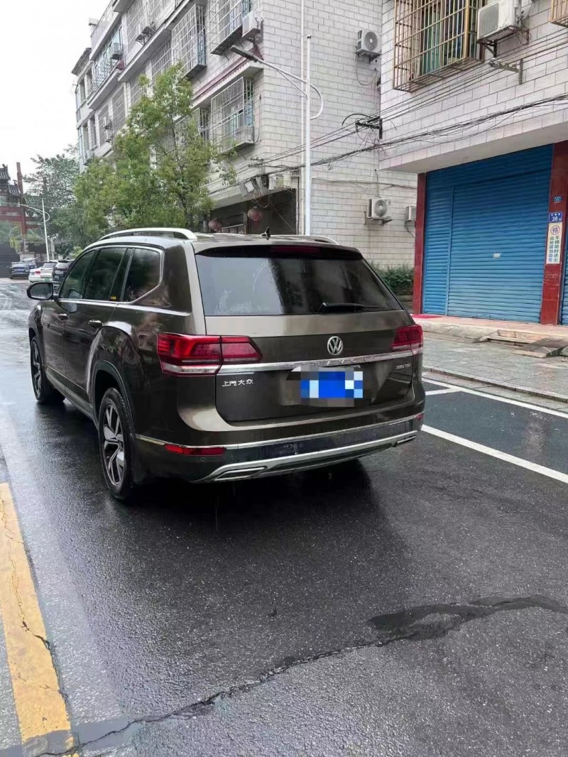 邵阳17年大众途昂6