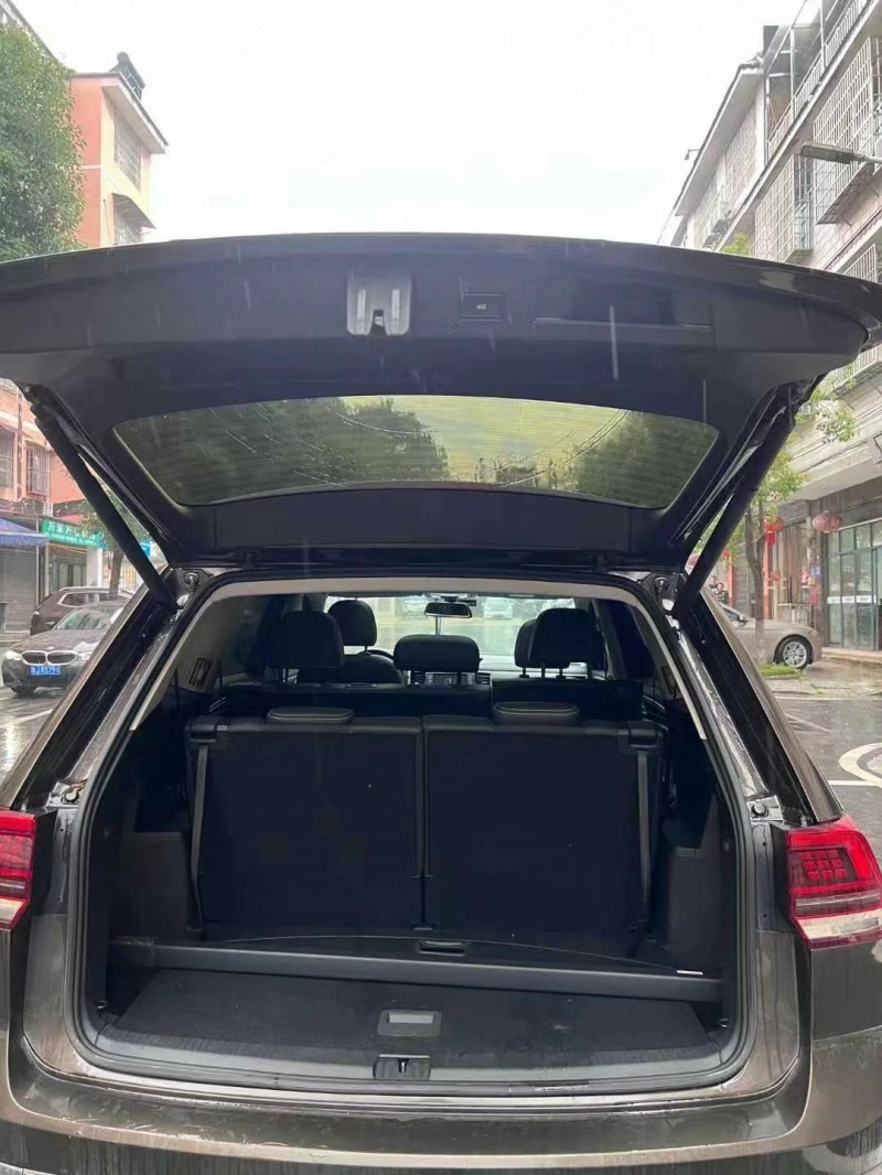 邵阳17年大众途昂8