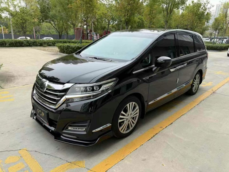 济宁17年本田艾力绅2