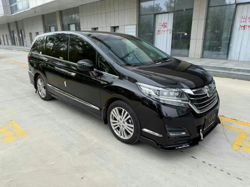 济宁17年本田艾力绅3