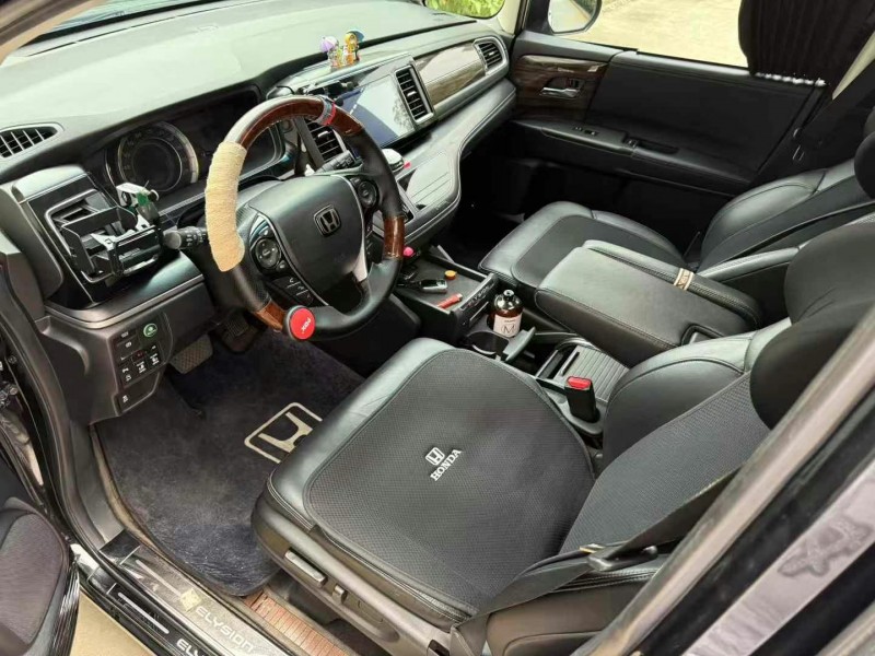 济宁17年本田艾力绅4