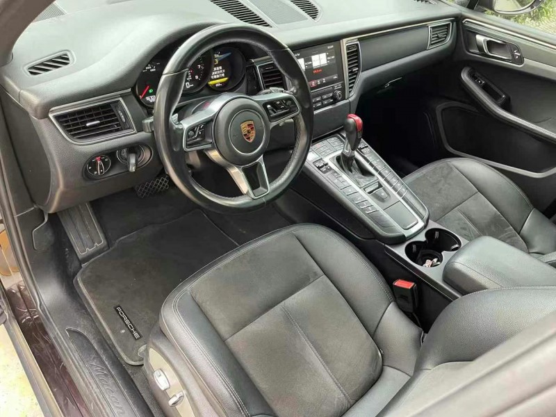 济宁18年保时捷Macan5