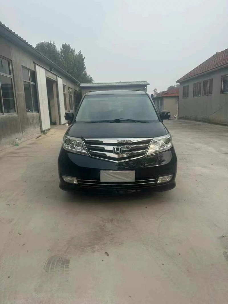 济宁14年本田艾力绅1