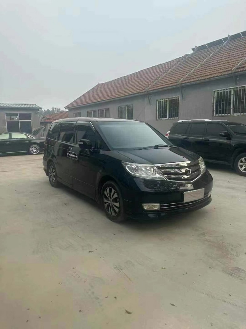 济宁14年本田艾力绅2