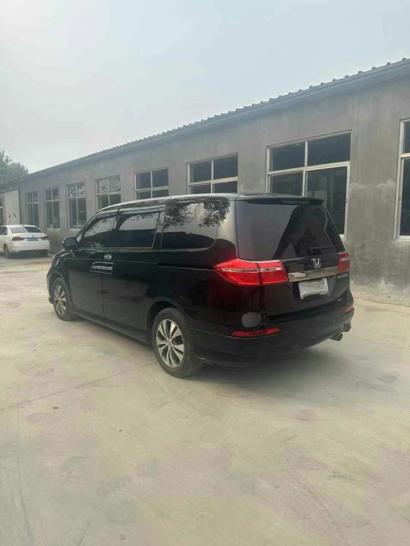 济宁14年本田艾力绅7