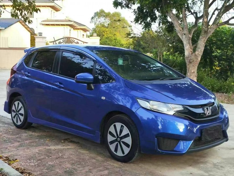 佛山17年本田飞度2