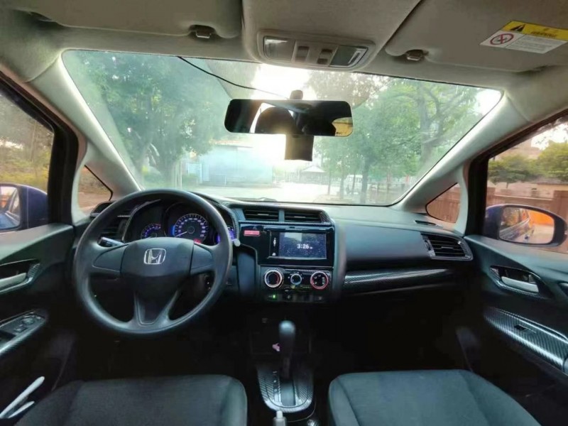 佛山17年本田飞度7