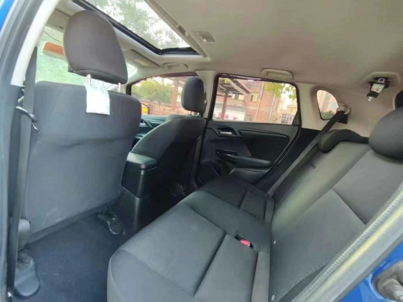 佛山17年本田飞度8