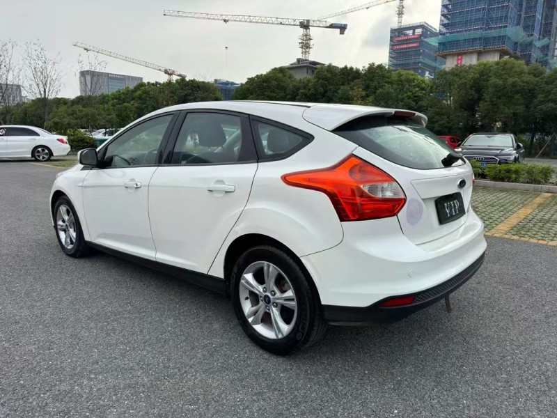 盐城14年福特福克斯4