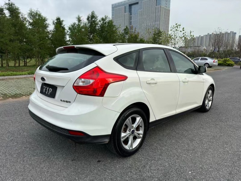 盐城14年福特福克斯5