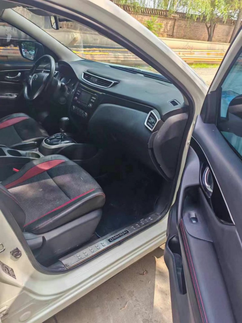 保定16年日产逍客5