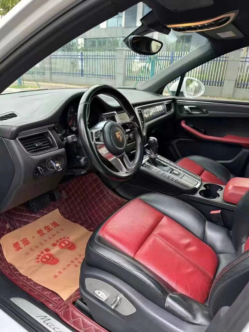 盐城15年保时捷Macan8