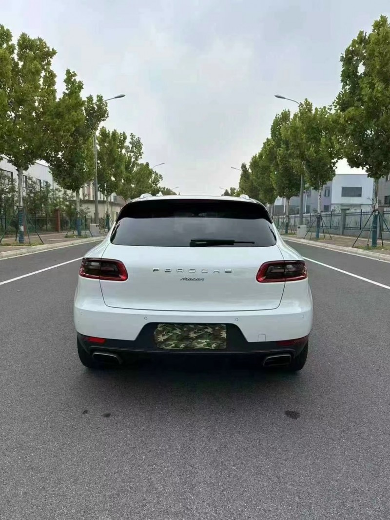 盐城15年保时捷Macan9