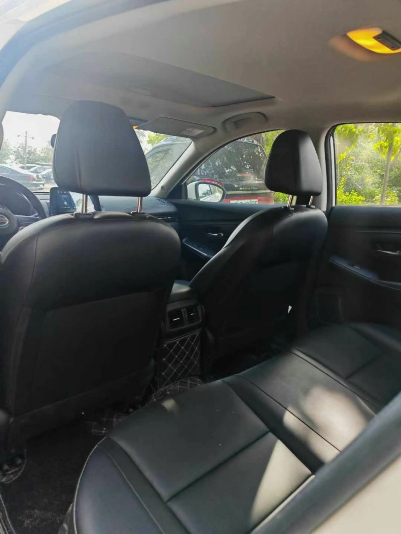 保定23年日产天籁5