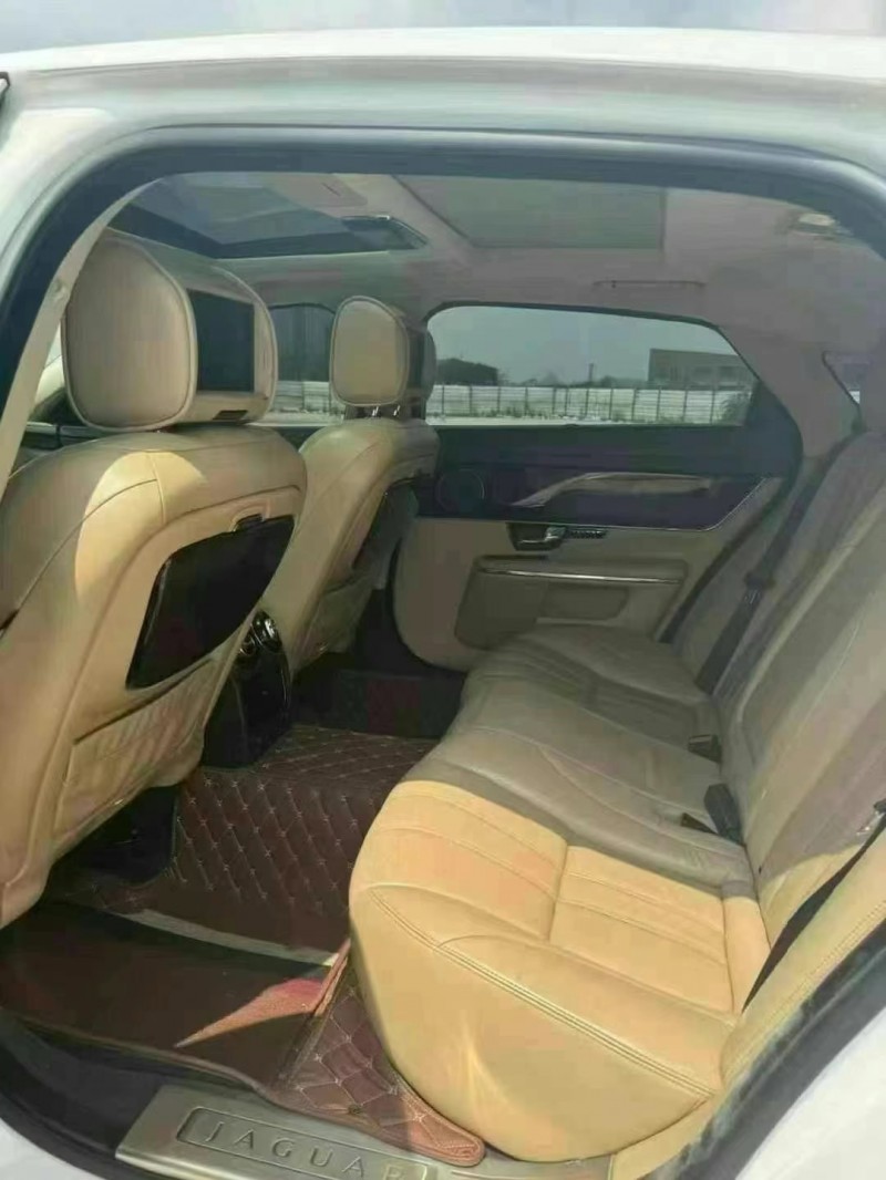 銅仁12年捷豹XJL9