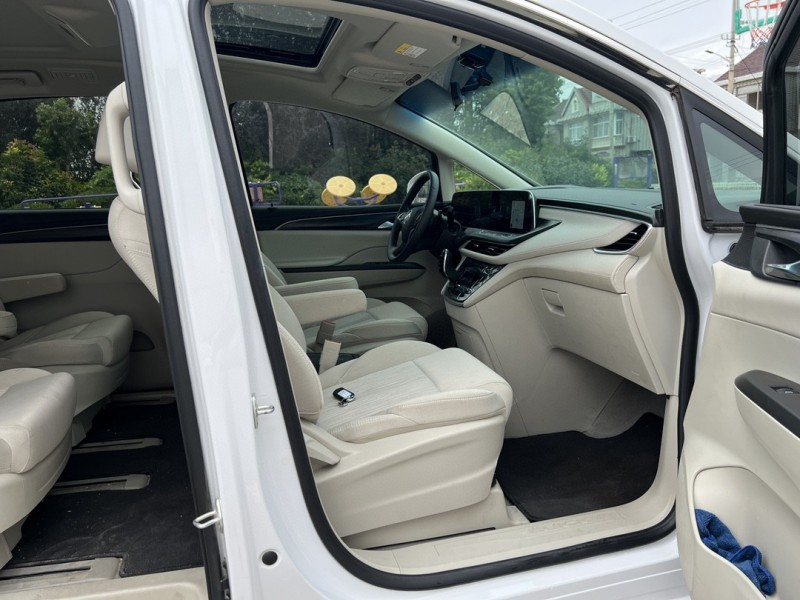 盐城22年别克GL84