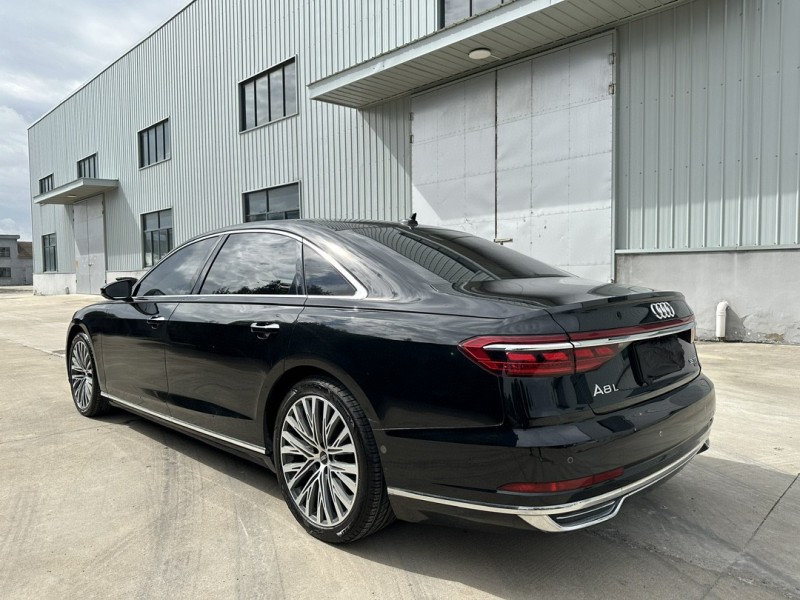盐城21年奥迪A8L9