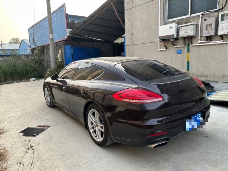 泰安14年保時捷帕拉梅拉7