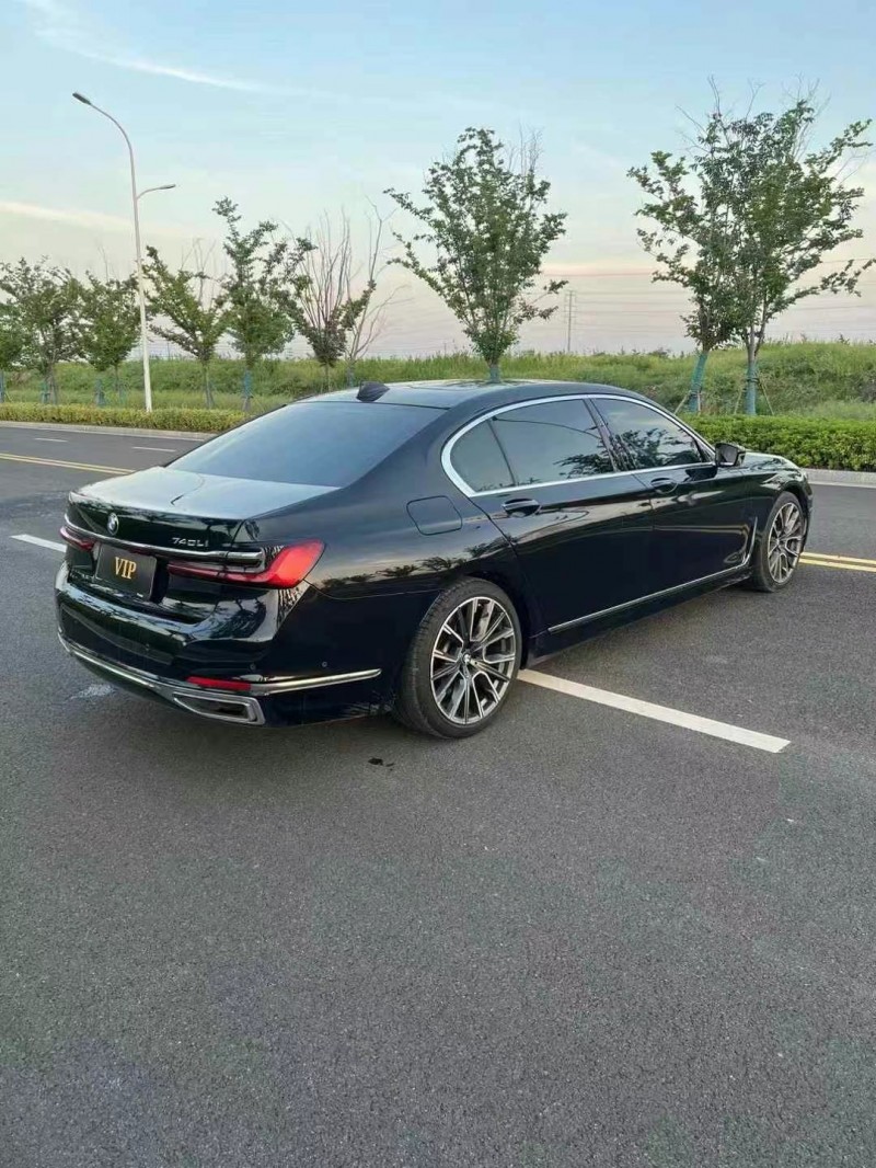徐州21年宝马7系8