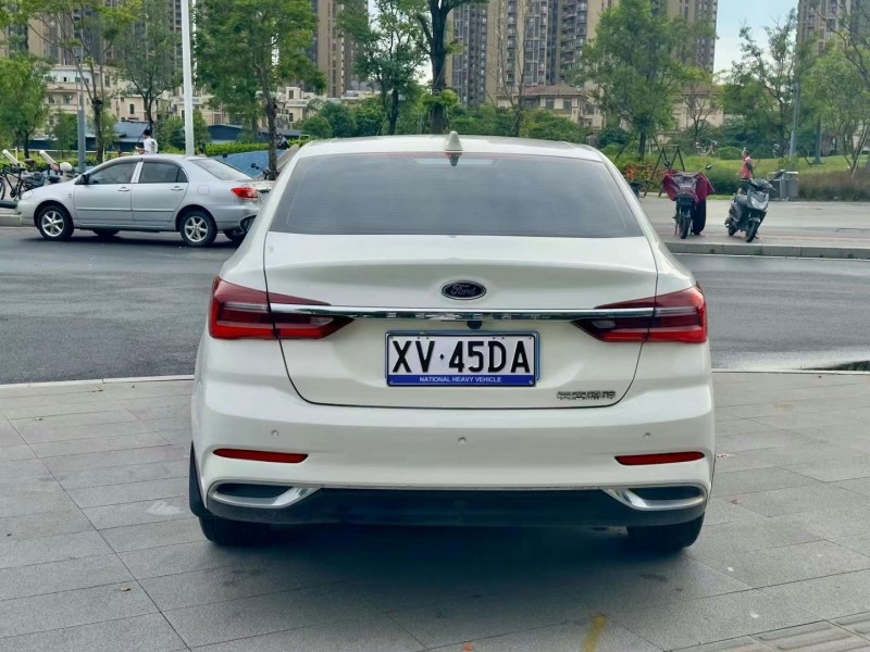 东莞22年福特福睿斯9