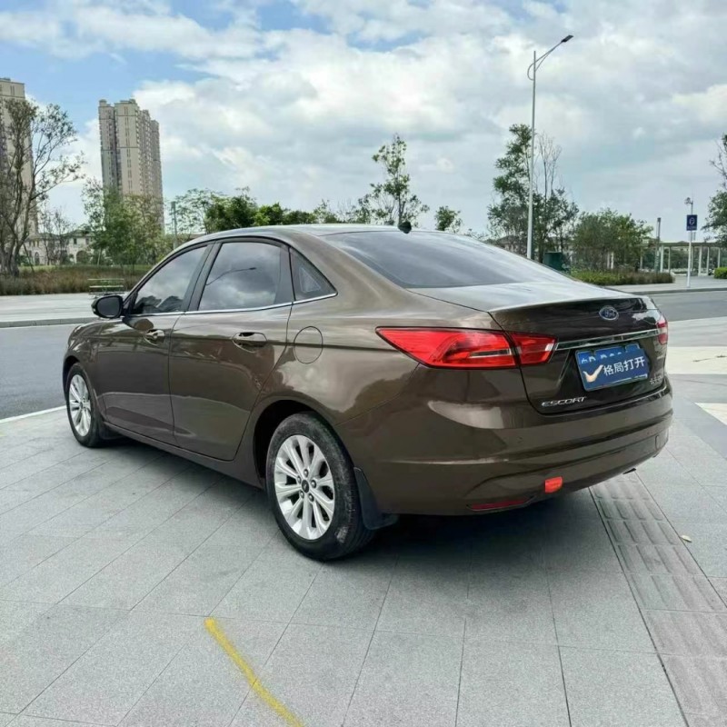 东莞15年福特福睿斯7