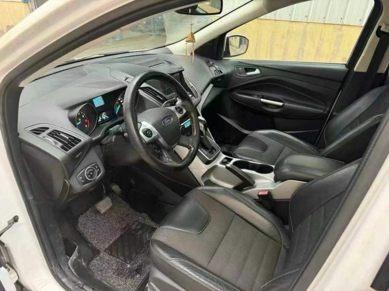 青岛16年福特翼虎4