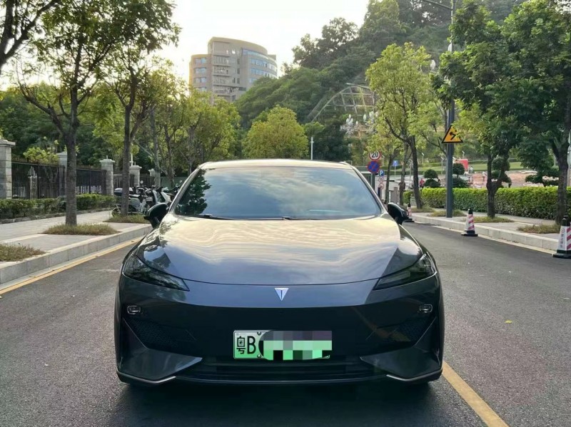 广州22年长安汽车深蓝1
