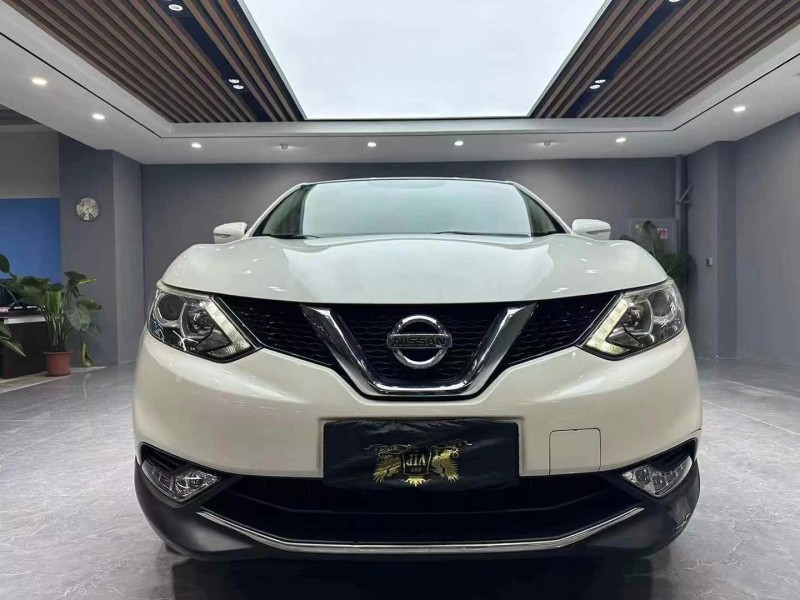 成都17年日产逍客1