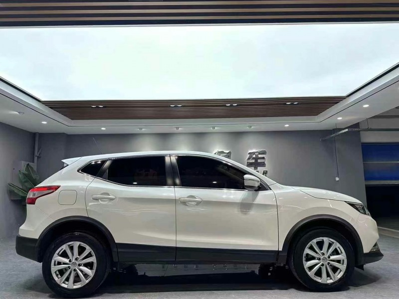 成都17年日产逍客6