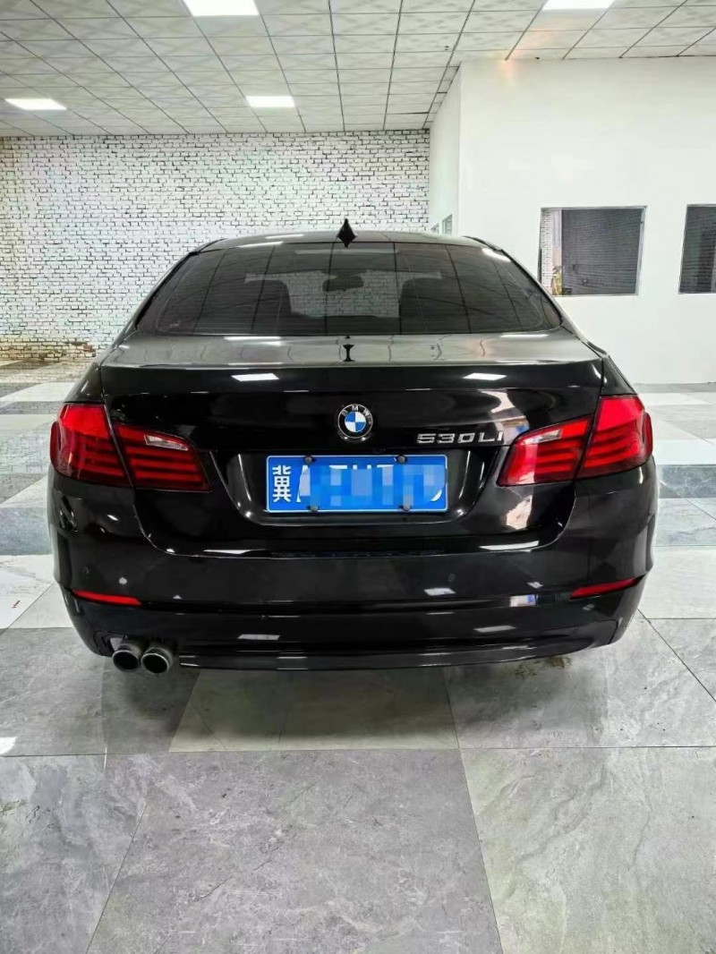 保定12年宝马5系3