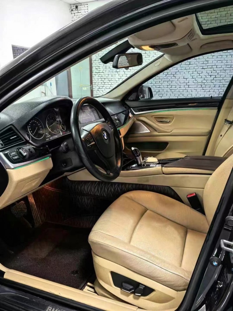 保定12年宝马5系7