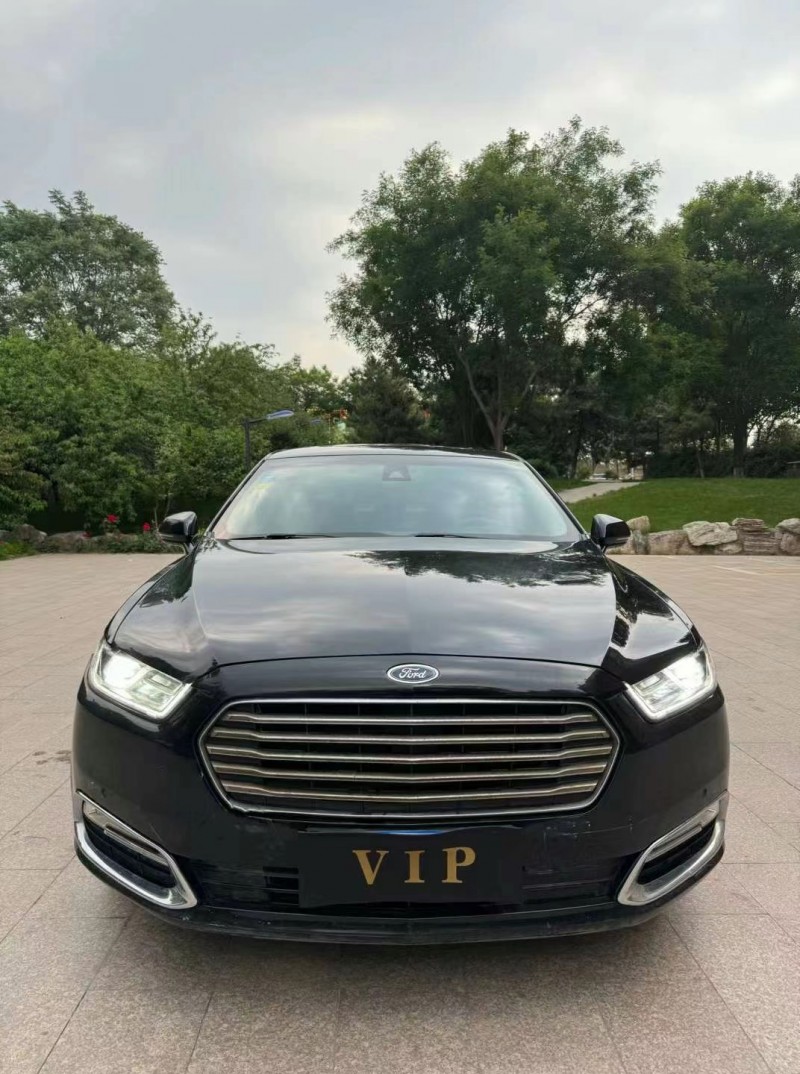 邢台16年福特金牛座1