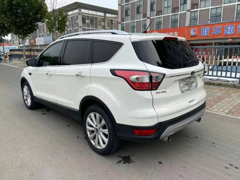 枣庄17年福特翼虎5