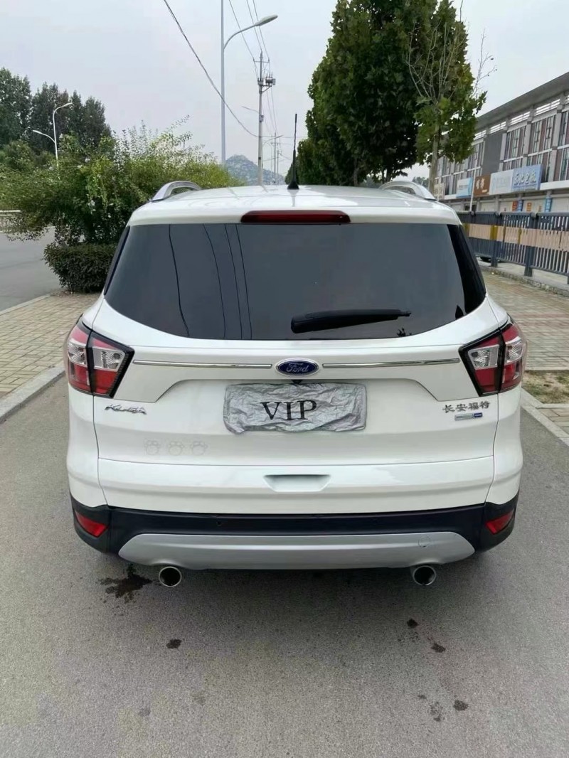 枣庄17年福特翼虎9