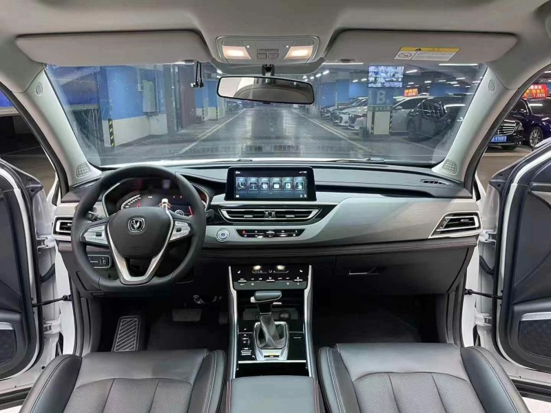 成都22年长安汽车CS755