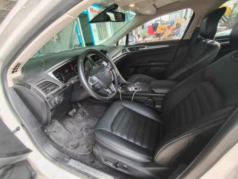 武汉17年福特蒙迪欧6