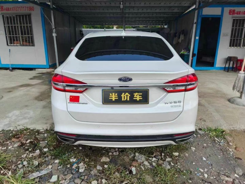 武汉17年福特蒙迪欧9