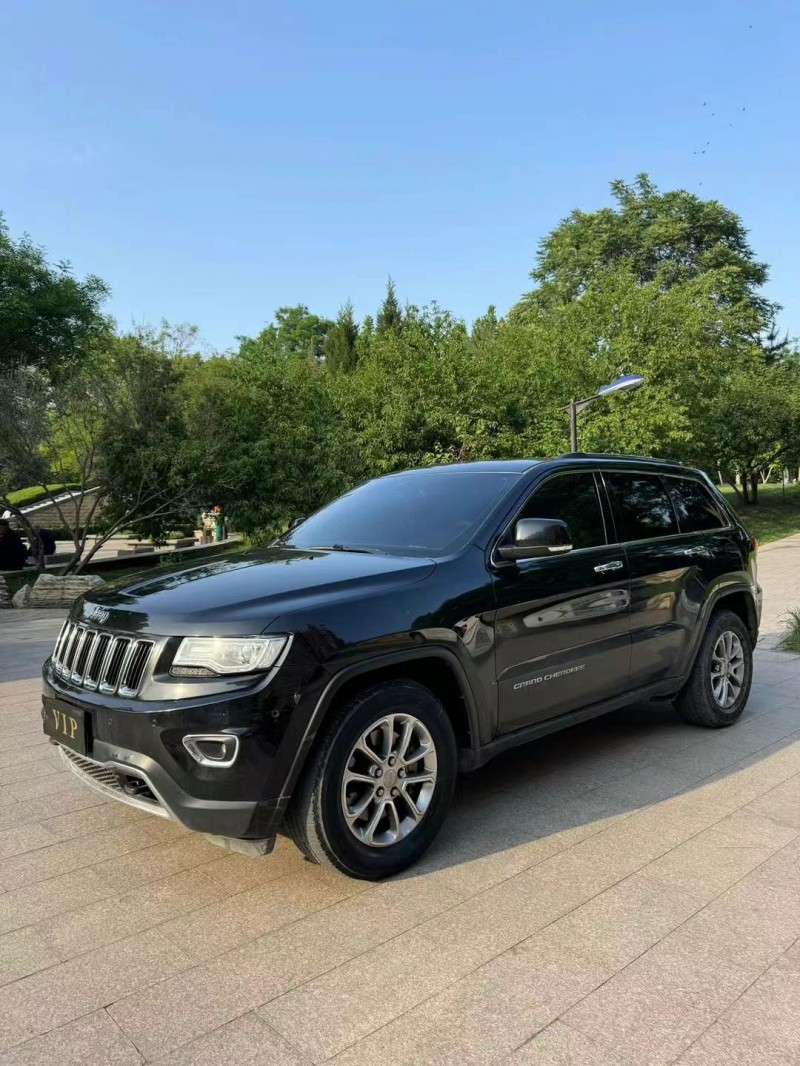 邢臺15年Jeep大切諾基2