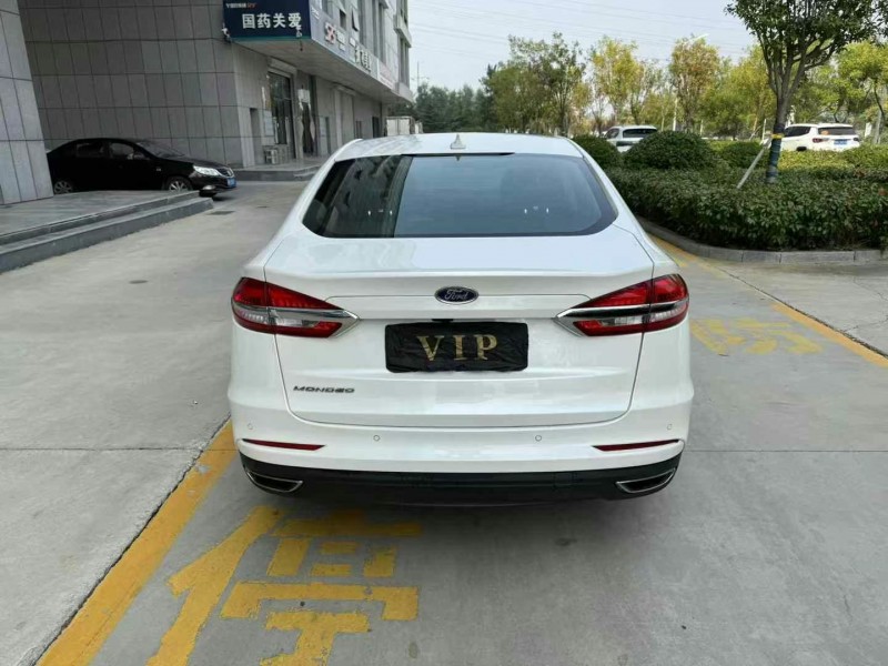 济宁19年福特蒙迪欧9