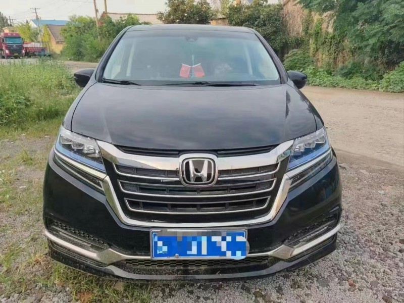 济宁20年本田艾力绅1