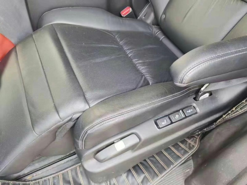 济宁20年本田艾力绅4