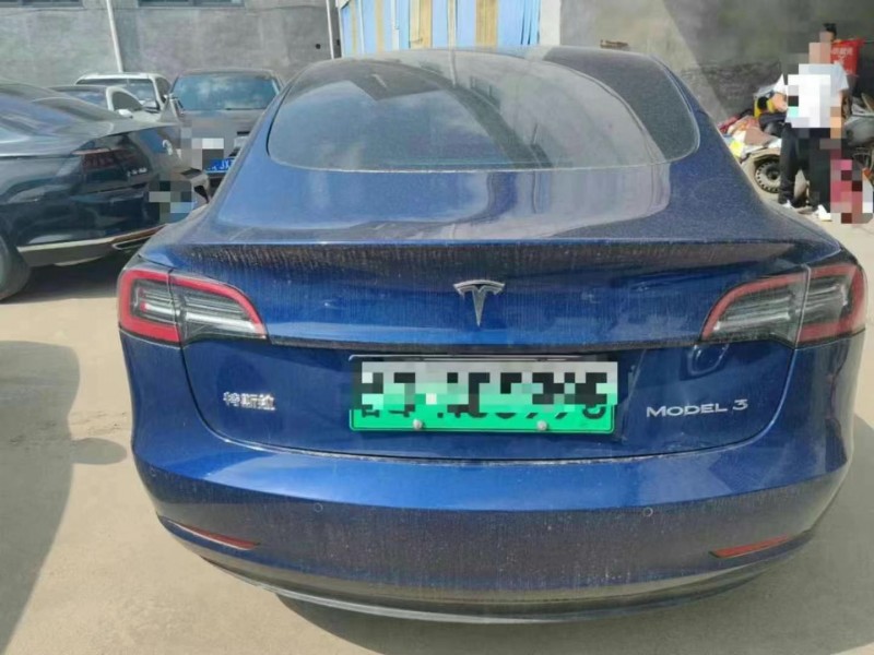 濟寧21年特斯拉MODEL 35