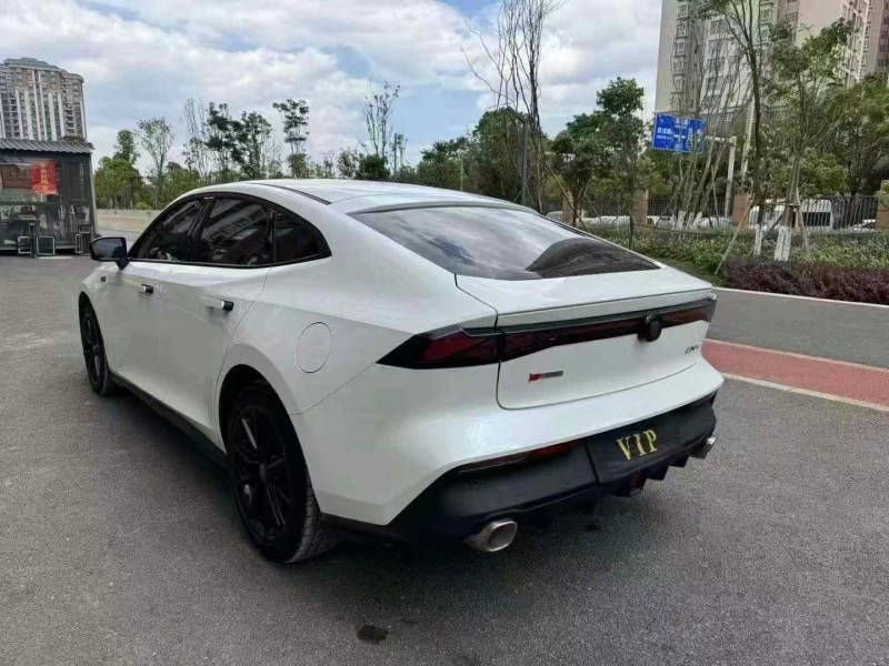 昆明23年長安汽車UNI-V7