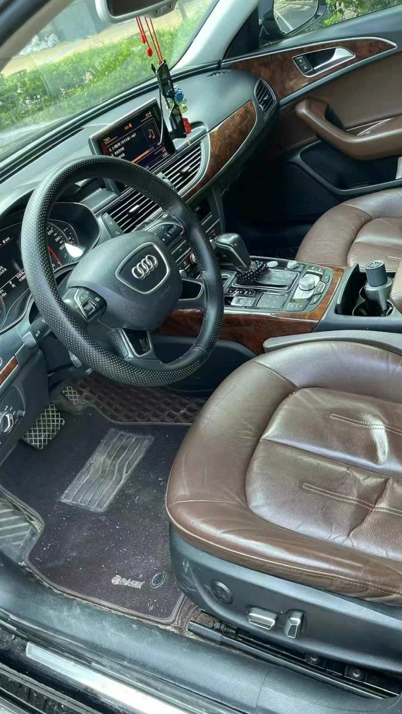 济宁17年奥迪A6L4